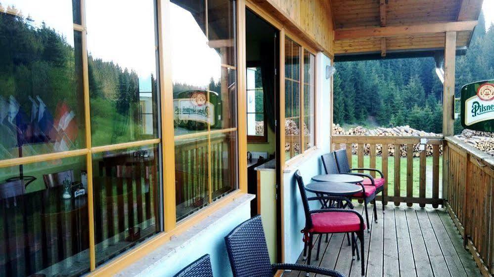 Aparthotel Ochsendorf Horní Blatná Екстериор снимка